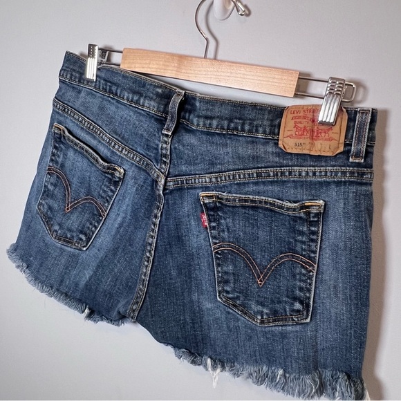 Vintage 515 Levi’s Cut-off Denim Shorts 32” W size 10 Stretch Raw Hem - Picture 4 of 7